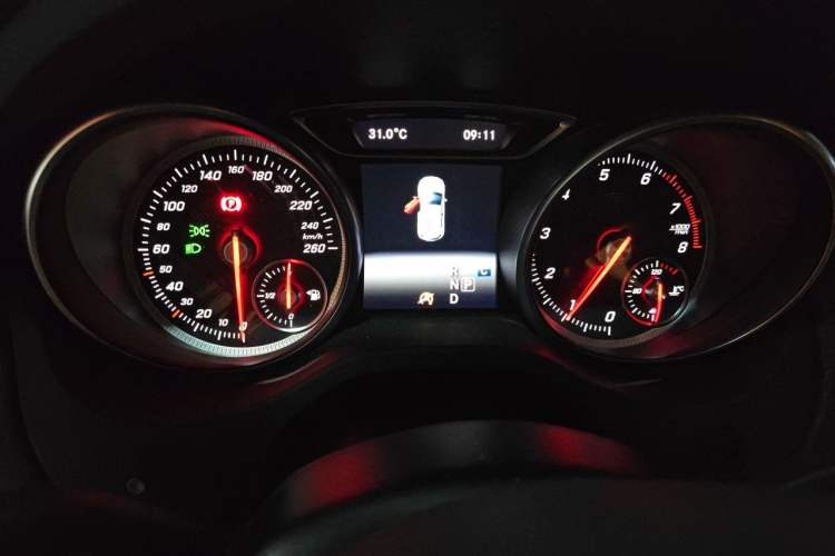 Used Mercedes-Benz GLA 2017 GLA 200 Fashion Model Instrument Cluster
