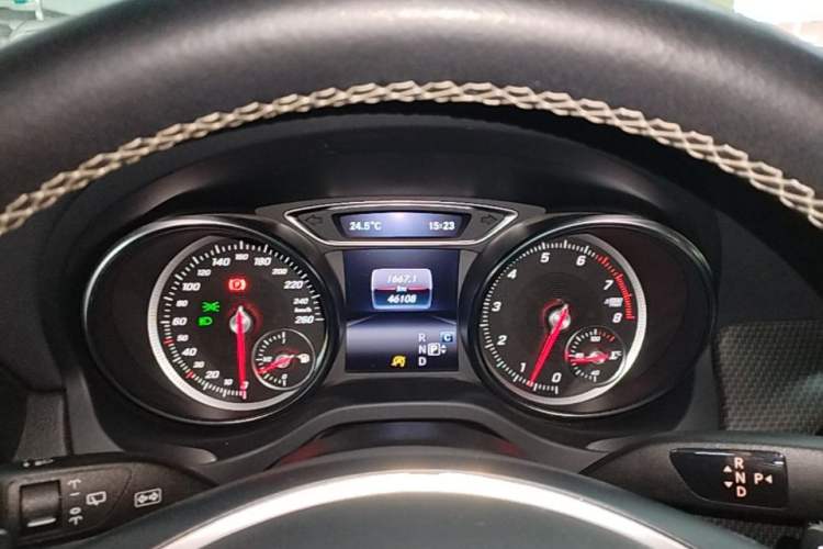 Used Mercedes-Benz GLA 2017 GLA 200 Fashion Model Instrument Cluster