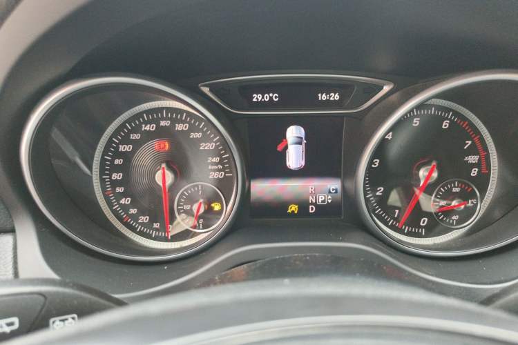 Used Mercedes-Benz GLA 2017 GLA 200 Fashion Model Instrument Cluster