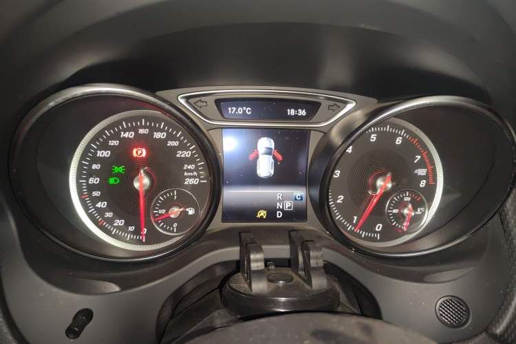 Used Mercedes-Benz GLA 2017 GLA 200 Fashion Model Instrument Cluster