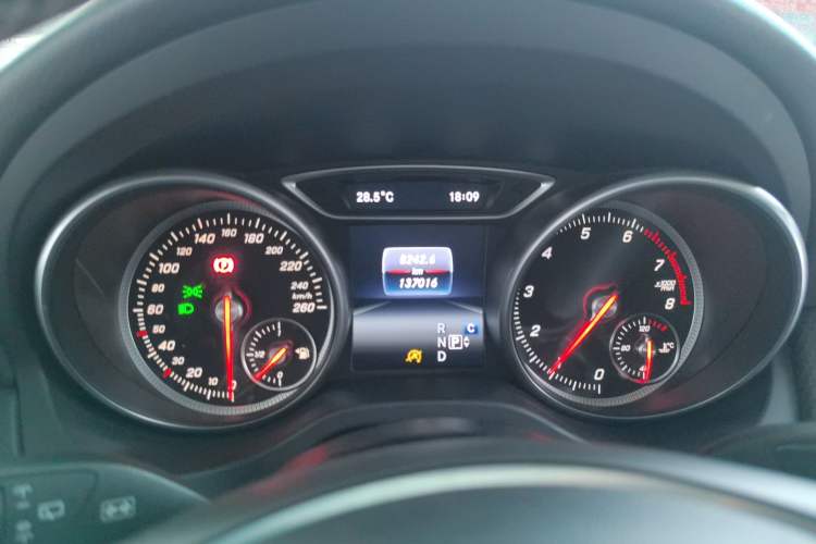 Used Mercedes-Benz GLA 2017 GLA 200 Sport Edition Instrument Cluster