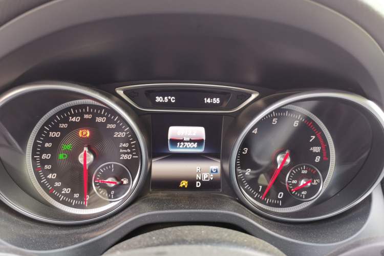 Used Mercedes-Benz GLA 2017 GLA 200 Sport Edition Instrument Cluster