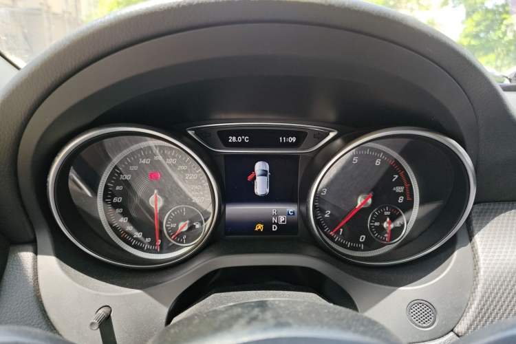 Used Mercedes-Benz GLA 2017 GLA 200 Sport Edition Instrument Cluster