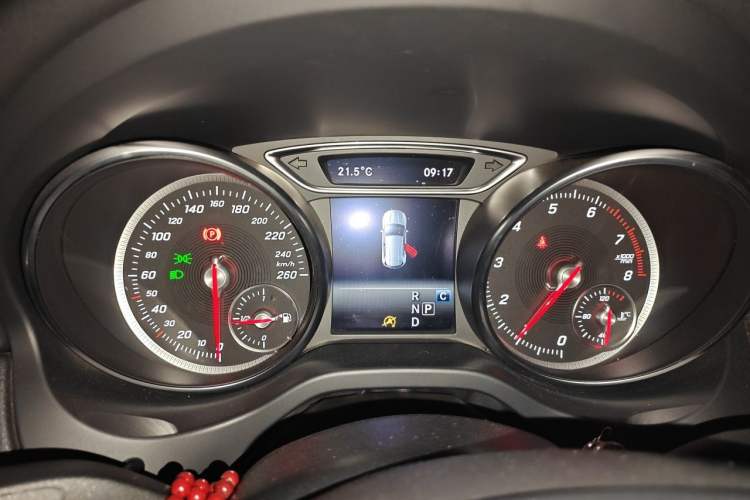 Used Mercedes-Benz GLA 2017 GLA 200 Sport Edition Instrument Cluster
