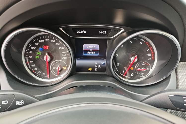 Used Mercedes-Benz GLA 2017 GLA 200 Sport Edition Instrument Cluster