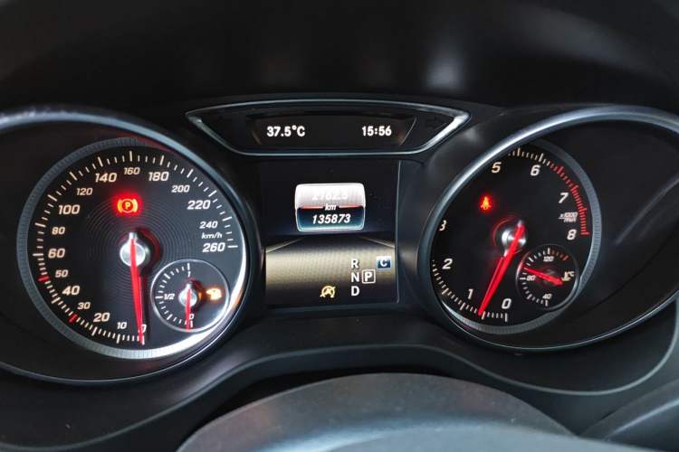 Used Mercedes-Benz GLA 2017 GLA 220 4MATIC Fashion Model Instrument Cluster