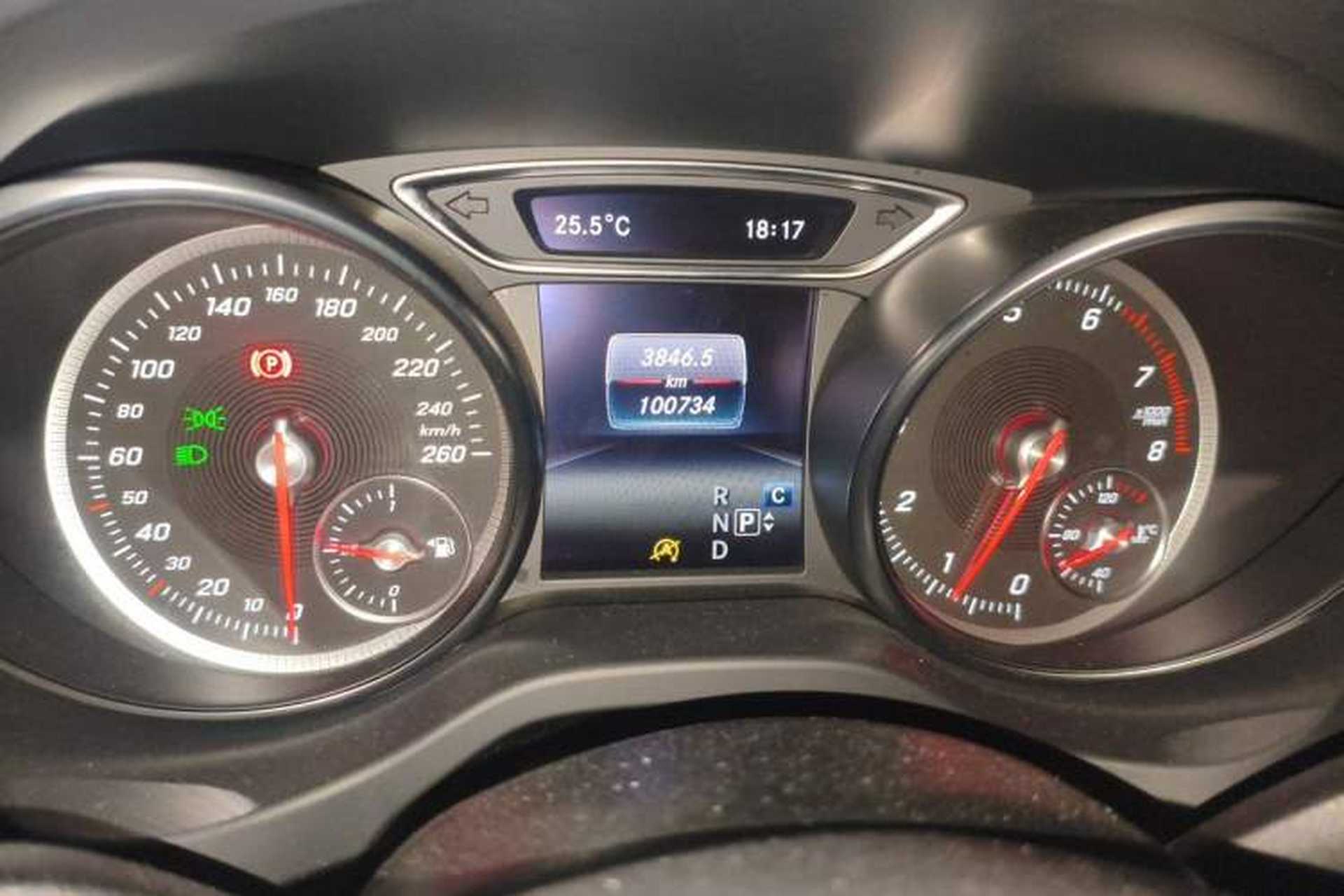 Used Mercedes-Benz GLA 2017 GLA 200 Sport Edition Instrument Cluster
