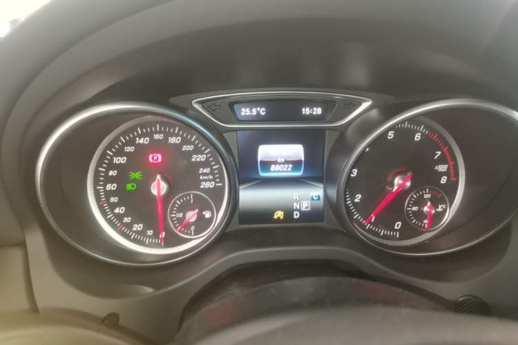 Used Mercedes-Benz GLA 2017 GLA 200 Fashion Model Instrument Cluster