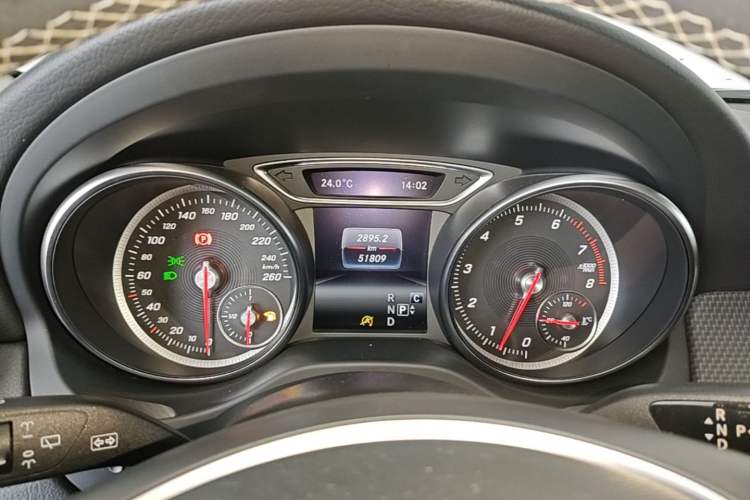 Used Mercedes-Benz GLA 2017 GLA 200 Sport Edition Instrument Cluster