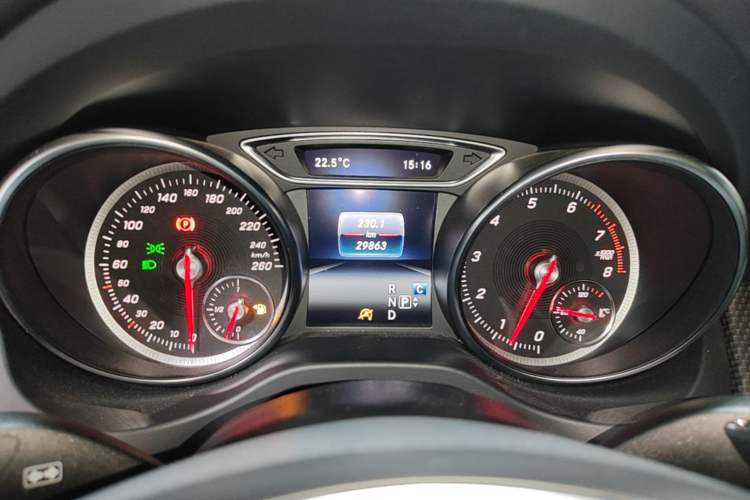 Used Mercedes-Benz GLA 2017 GLA 200 Sport Edition Instrument Cluster