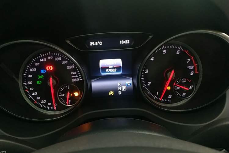 Used Mercedes-Benz GLA 2017 GLA 200 Fashion Model Instrument Cluster