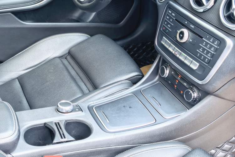 Used Mercedes-Benz GLA 2017 GLA 200 Fashion Model Interior 11