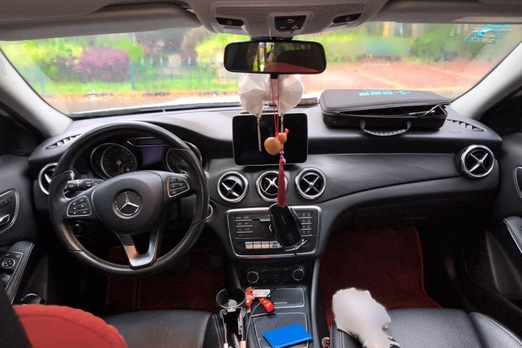 Used Mercedes-Benz GLA 2017 GLA 200 Sport Edition Interior 2