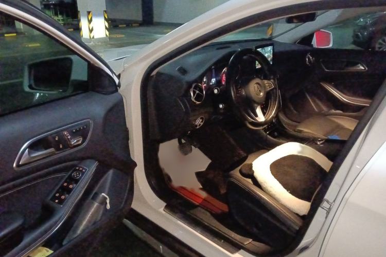 Used Mercedes-Benz GLA 2017 GLA 200 Fashion Model Interior 3