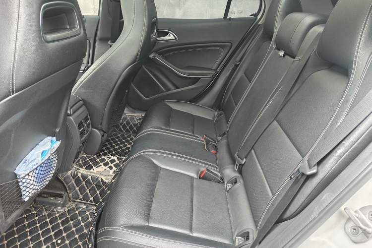 Used Mercedes-Benz GLA 2017 GLA 200 Fashion Model Interior 4