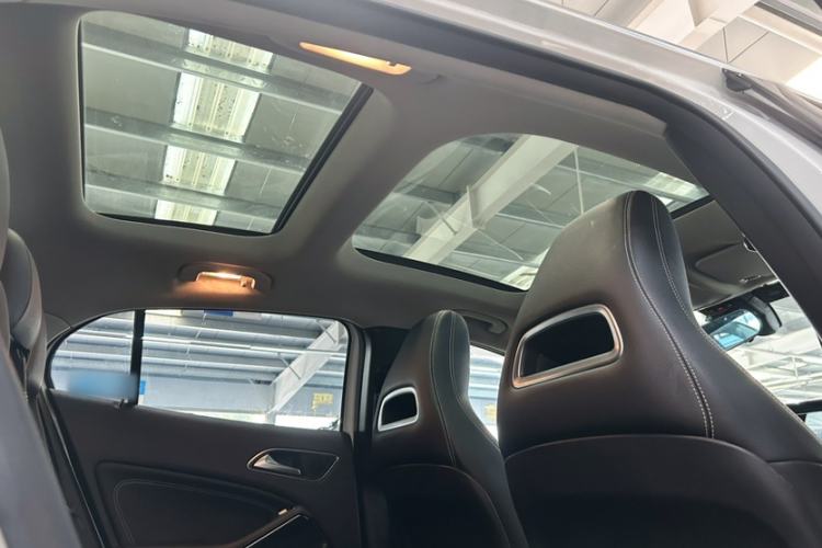 Used Mercedes-Benz GLA 2017 GLA 200 Fashion Model Interior 5