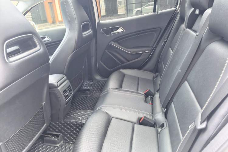 Used Mercedes-Benz GLA 2017 GLA 200 Fashion Model Interior 5