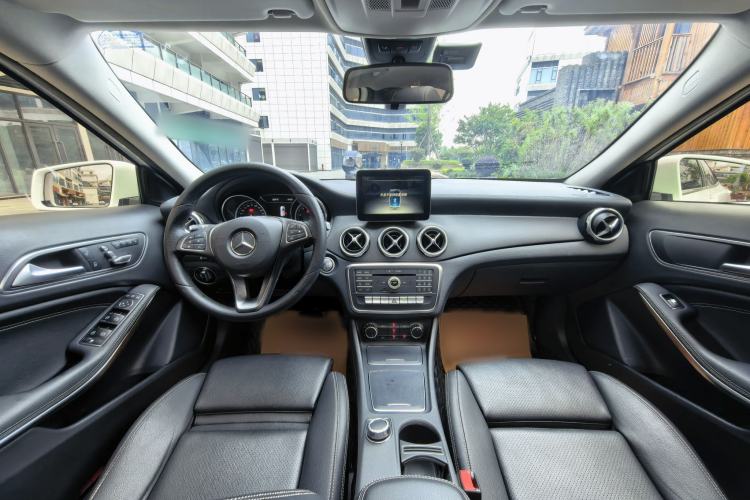 Used Mercedes-Benz GLA 2017 GLA 200 Fashion Model Interior 7