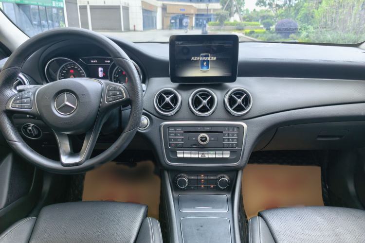 Used Mercedes-Benz GLA 2017 GLA 200 Fashion Model Interior 8