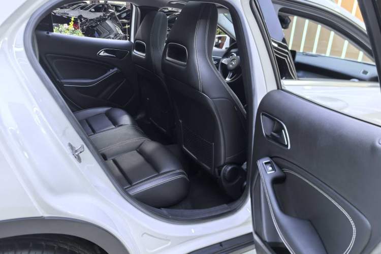 Used Mercedes-Benz GLA 2017 GLA 200 Fashion Model Interior 8