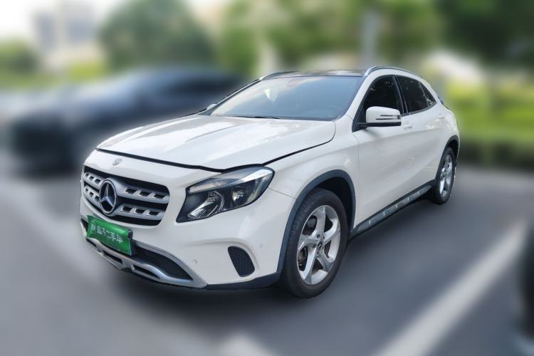 Used Mercedes-Benz GLA 2017 GLA 200 Sport Edition Guazi used car, China used car export, Used car for sale, Used  cars, Cheapest cars for sale