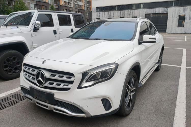 Used Mercedes-Benz GLA 2017 GLA 200 Fashion Model Guazi used car, China used car export, Used car for sale, Used  cars, Cheapest cars for sale