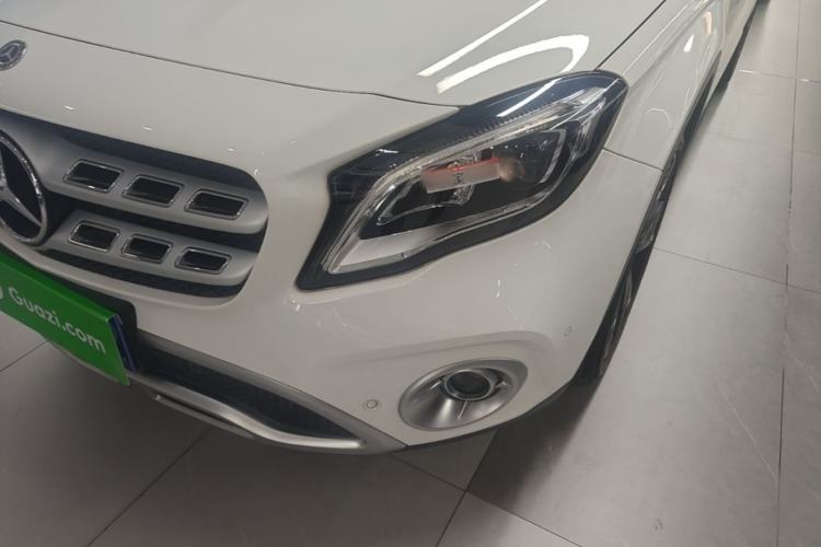 Used Mercedes-Benz GLA 2017 GLA 220 4MATIC Fashion Model Left Front Headlight
