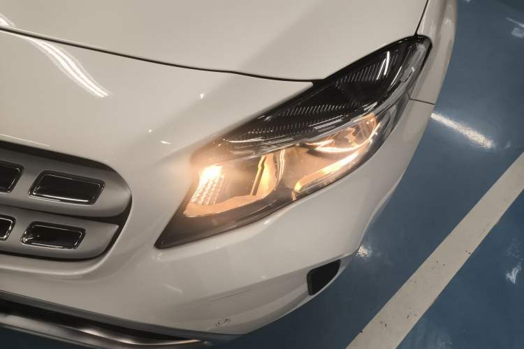 Used Mercedes-Benz GLA 2017 GLA 200 Sport Edition Left Front Headlight