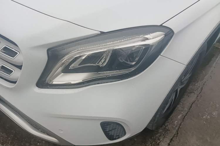 Used Mercedes-Benz GLA 2017 GLA 200 Fashion Model Left Front Headlight