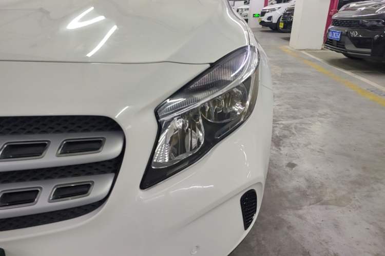 Used Mercedes-Benz GLA 2017 GLA 200 Sport Edition Left Front Headlight