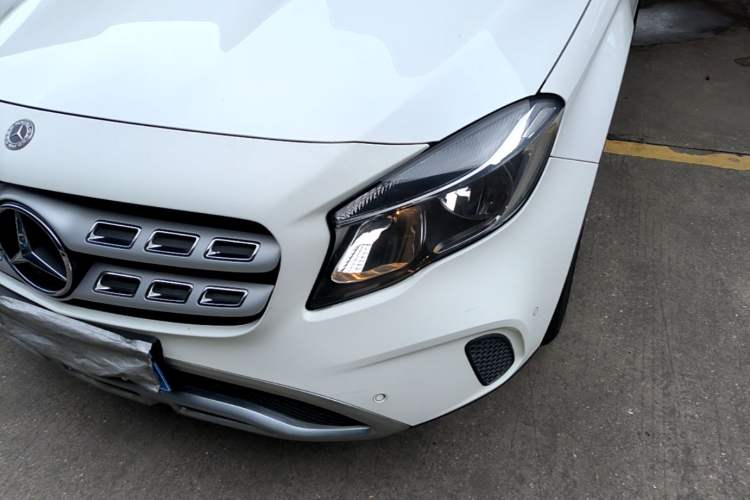 Used Mercedes-Benz GLA 2017 GLA 200 Sport Edition Left Front Headlight