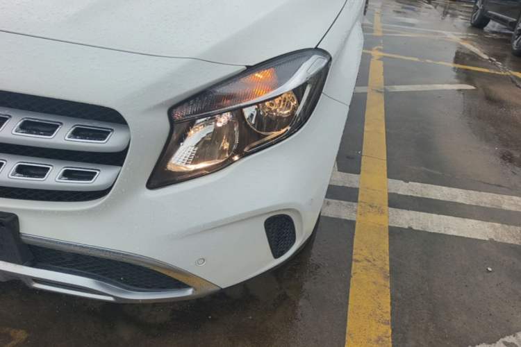 Used Mercedes-Benz GLA 2017 GLA 200 Sport Edition Left Front Headlight