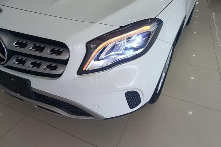 Used Mercedes-Benz GLA 2017 GLA 200 Sport Edition Left Front Headlight