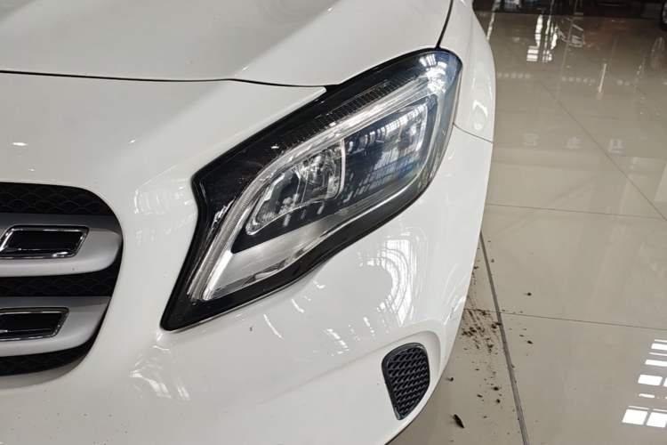 Used Mercedes-Benz GLA 2017 GLA 200 Fashion Model Left Front Headlight