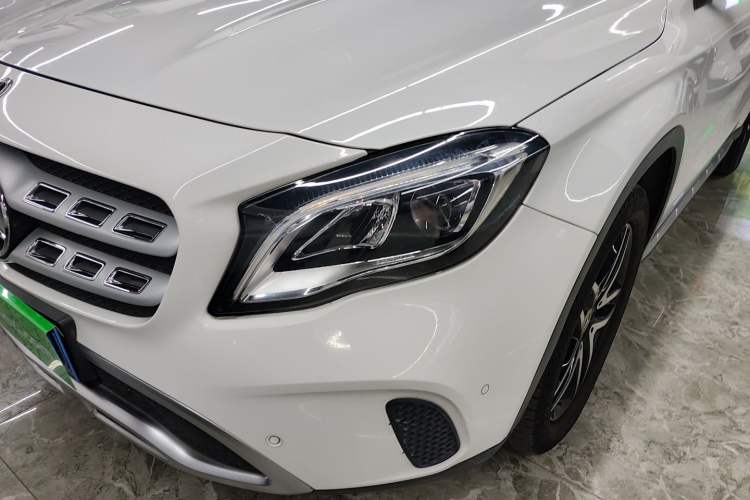 Used Mercedes-Benz GLA 2017 GLA 200 Fashion Model Left Front Headlight