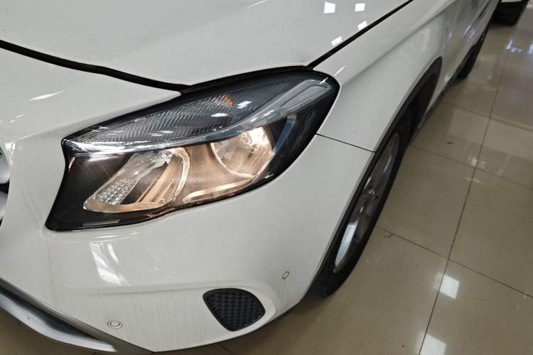 Used Mercedes-Benz GLA 2017 GLA 200 Sport Edition Left Front Headlight