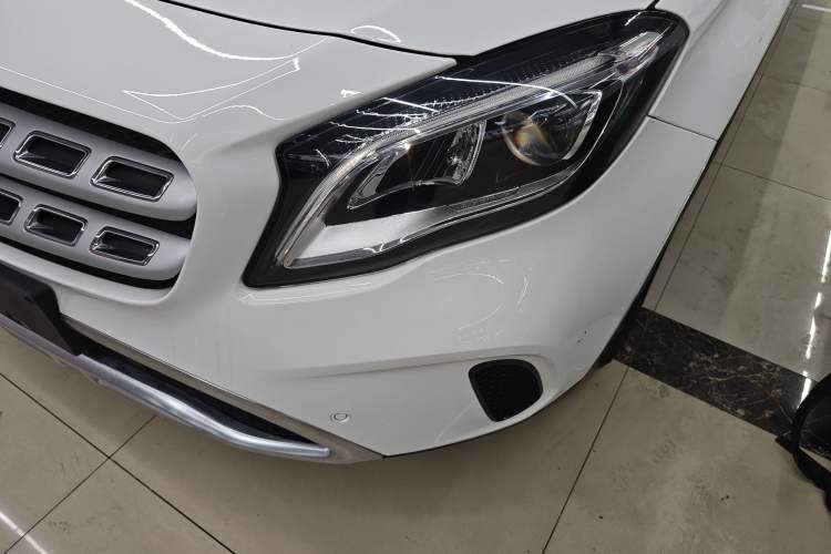 Used Mercedes-Benz GLA 2017 GLA 200 Fashion Model Left Front Headlight