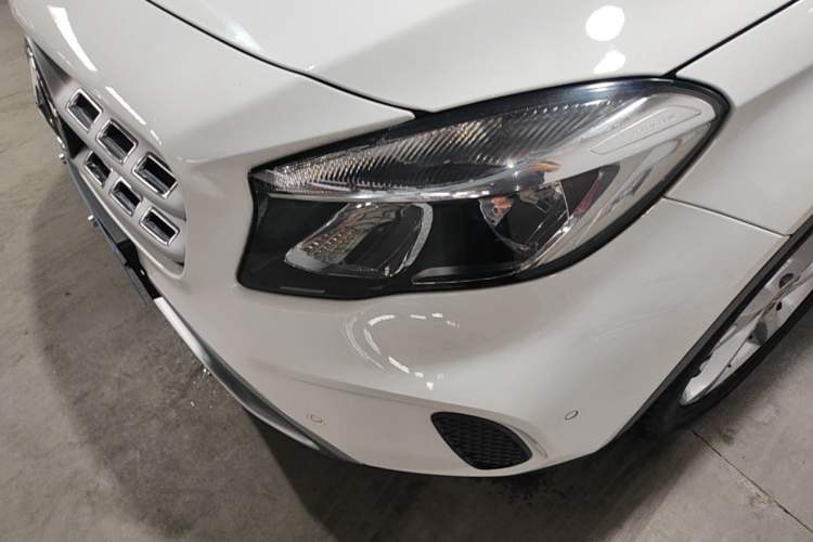 Used Mercedes-Benz GLA 2017 GLA 200 Sport Edition Left Front Headlight