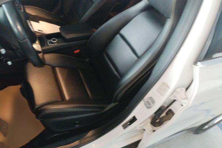 Used Mercedes-Benz GLA 2017 GLA 200 Sport Edition Left Front Seat
