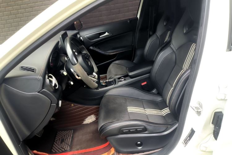 Used Mercedes-Benz GLA 2017 GLA 200 Fashion Model Left Front Seat