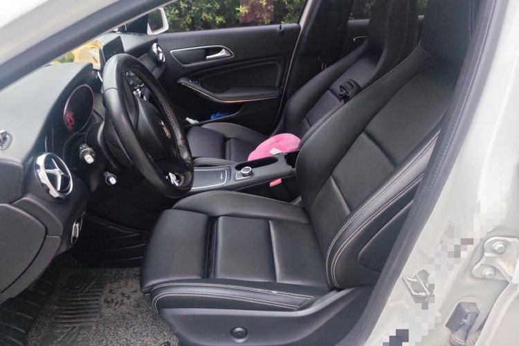 Used Mercedes-Benz GLA 2017 GLA 200 Sport Edition Left Front Seat