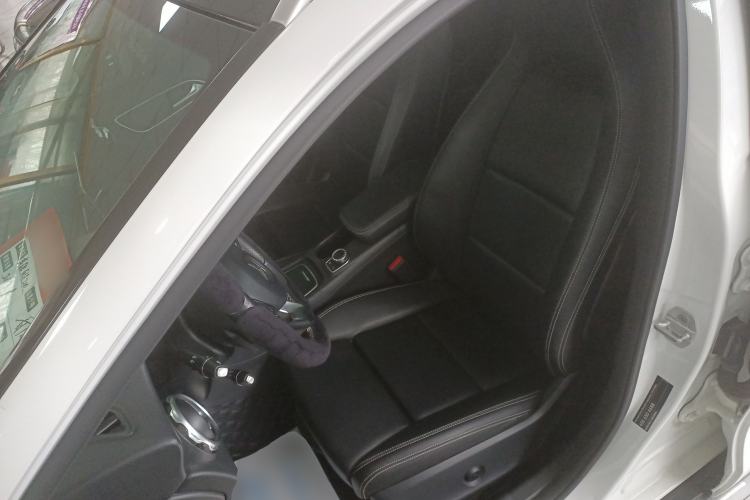 Used Mercedes-Benz GLA 2017 GLA 200 Sport Edition Left Front Seat