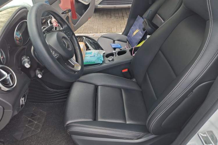 Used Mercedes-Benz GLA 2017 GLA 200 Sport Edition Left Front Seat