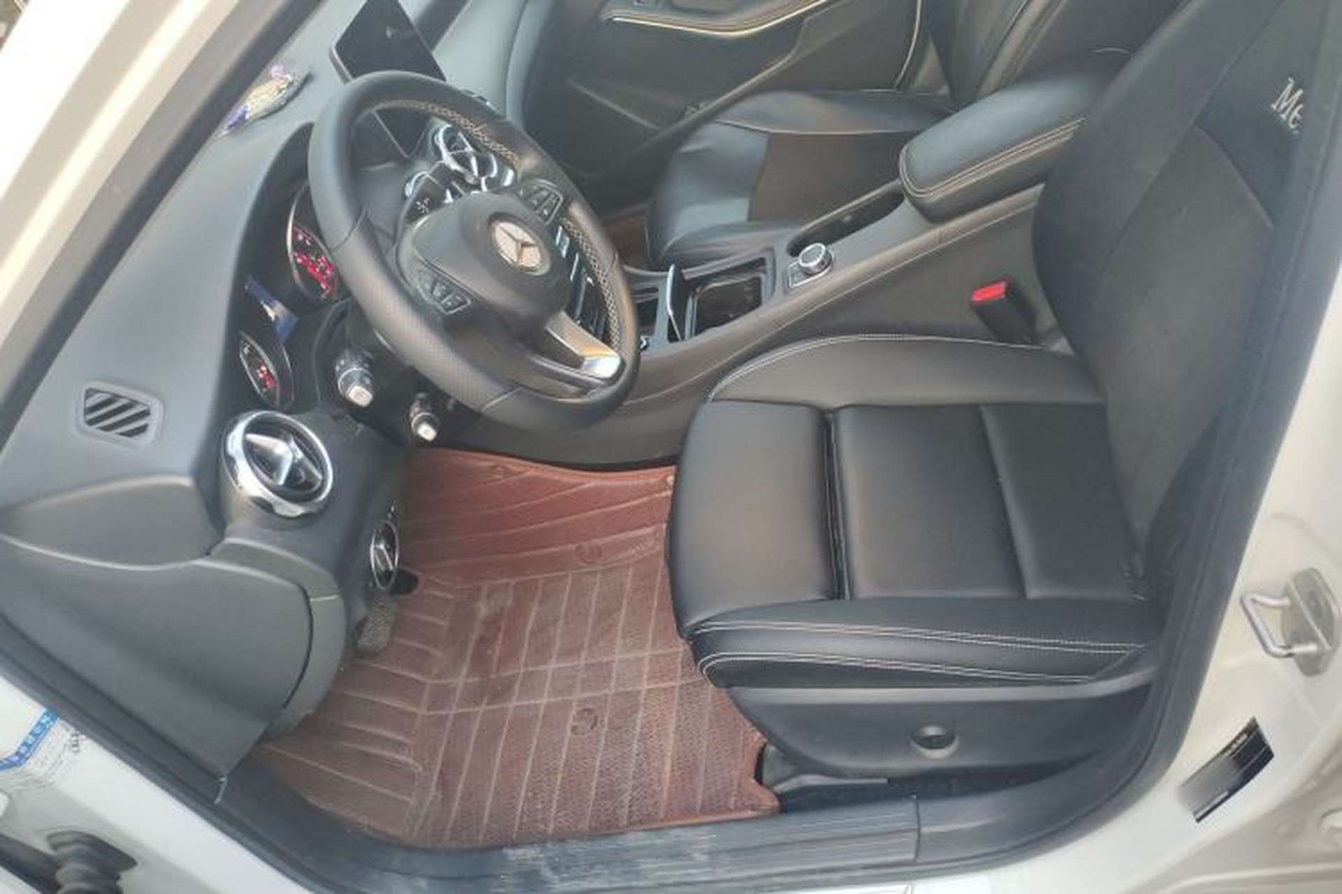 Used Mercedes-Benz GLA 2017 GLA 200 Sport Edition Left Front Seat