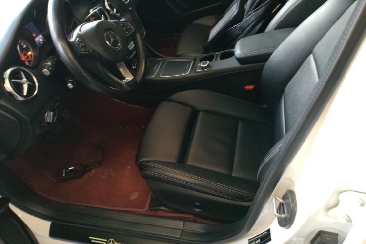 Used Mercedes-Benz GLA 2017 GLA 200 Sport Edition Left Front Seat