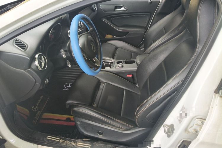 Used Mercedes-Benz GLA 2017 GLA 200 Sport Edition Left Front Seat