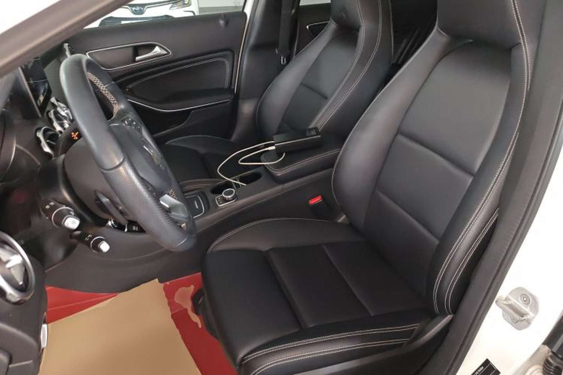 Used Mercedes-Benz GLA 2017 GLA 220 4MATIC Fashion Model Left Front Seat