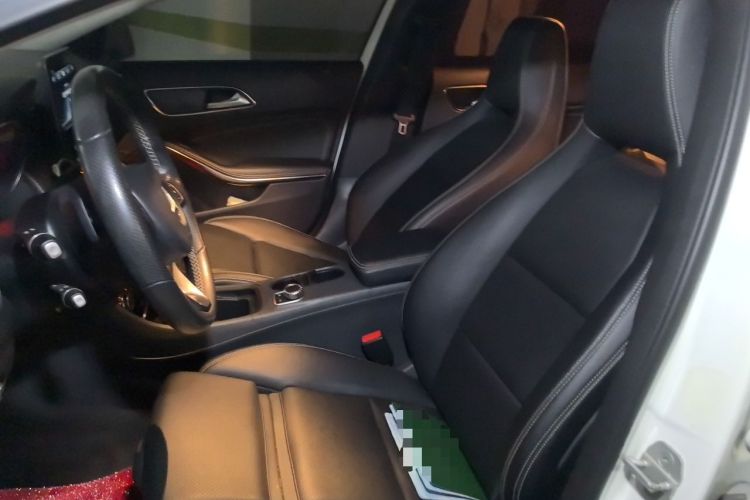 Used Mercedes-Benz GLA 2017 GLA 200 Fashion Model Left Front Seat