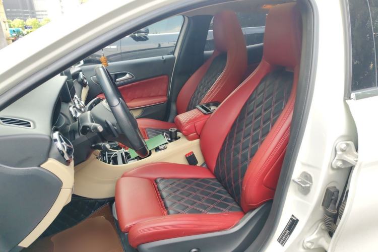 Used Mercedes-Benz GLA 2017 GLA 200 Sport Edition Left Front Seat