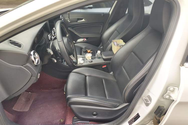 Used Mercedes-Benz GLA 2017 GLA 200 Sport Edition Left Front Seat